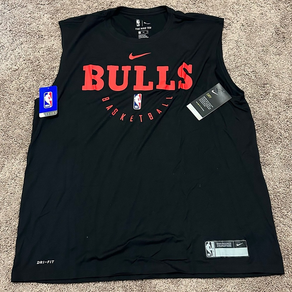 New Nike Men’s Athletic Cut Tee Chicago Bulls 2XL